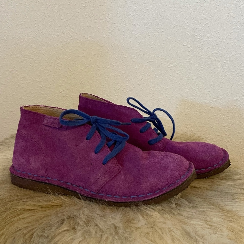 Girls LL Bean bright purple suede booties